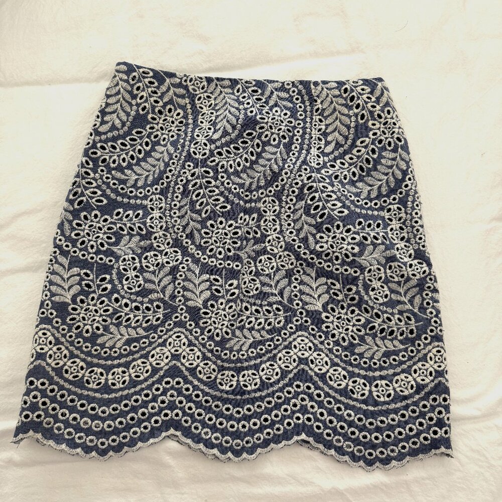 Loft Chambray Eyelet A-line Skirt with Scalloped Hem - Size 2